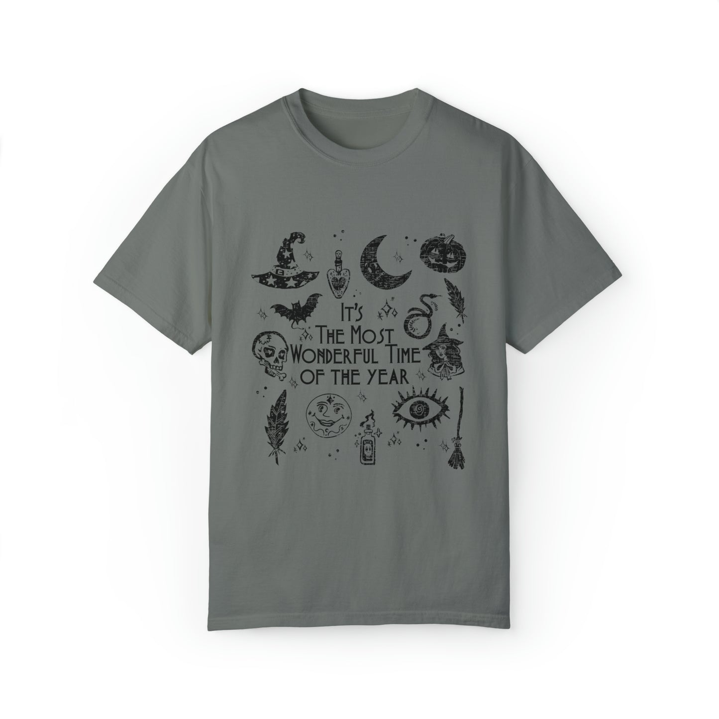 Halloween it's the most wonderful time of the year Graphic tee